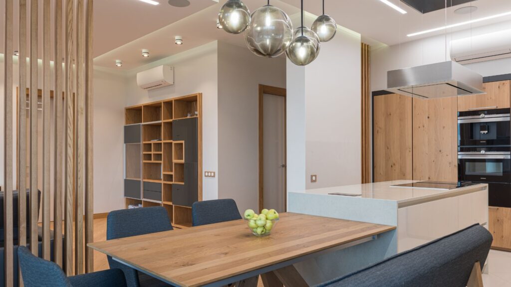 4 BHK Flat Near a Metro Station