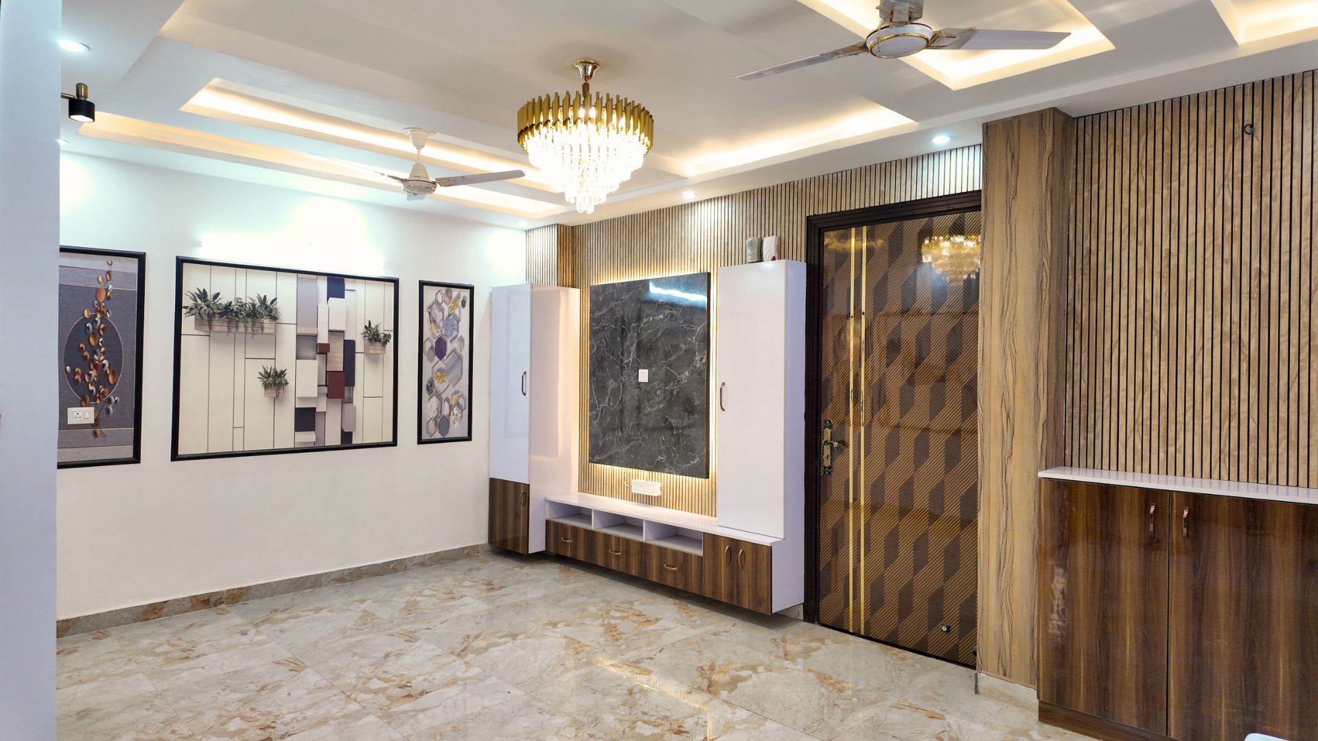 ultra luxurious 3bhk flat