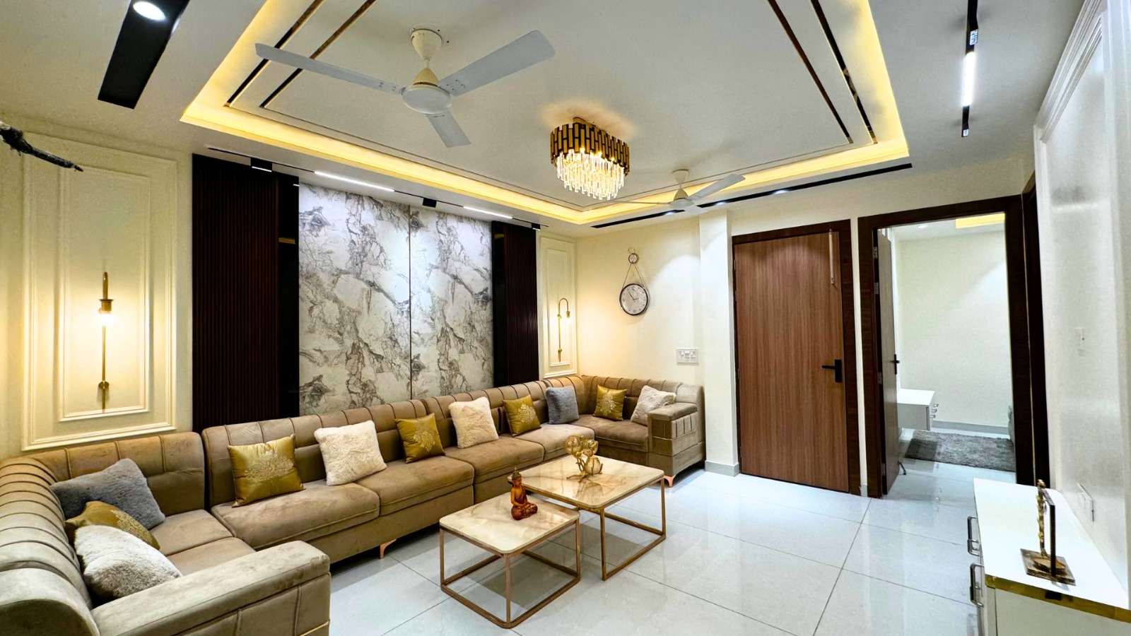 4bhk flat in delhi