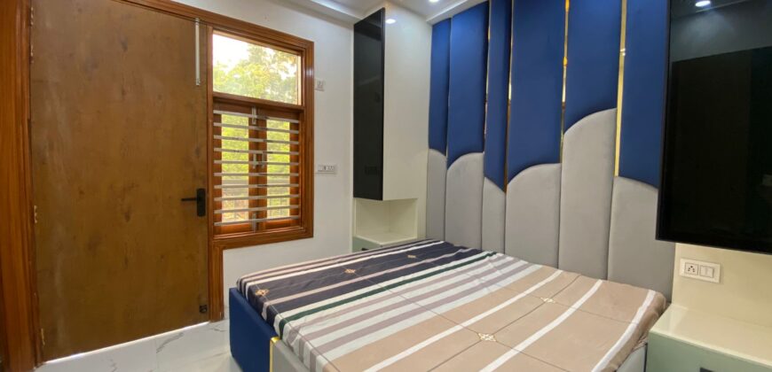 2 bhk flat in uttam nagar near dwarka mor metro