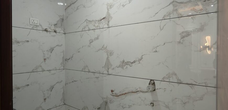 2 bhk flat in delhi uttam nagar