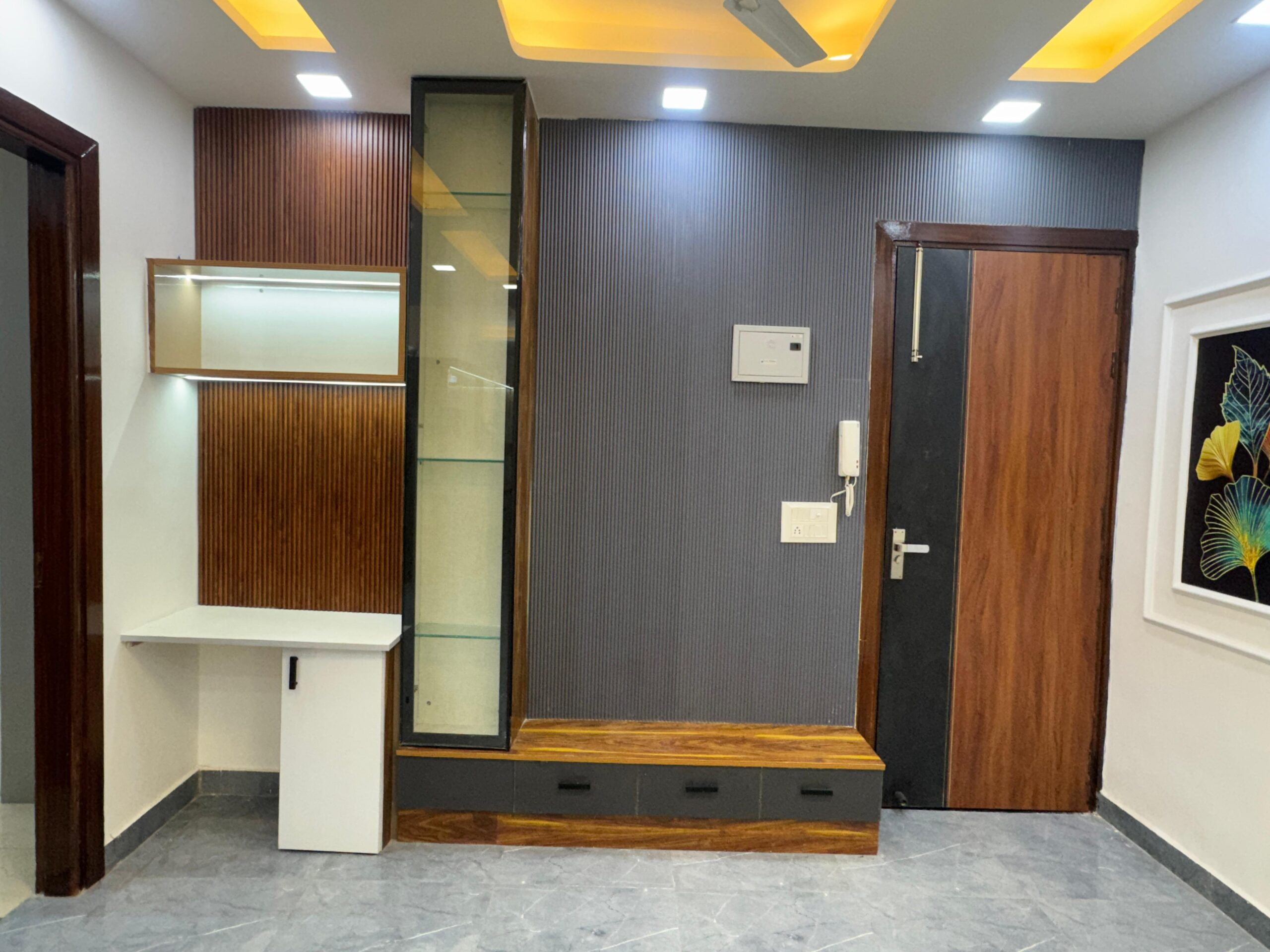 Spacious 3BHK Flat in Mohan Garden | 85 Gaj with Lift & Parking