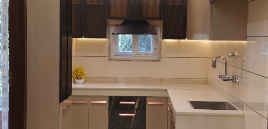 Spacious & Stylish 3BHK Flat in West Delhi | Perfect Family Home!