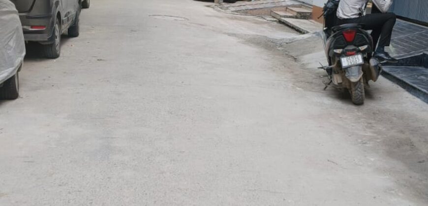 Spacious & Stylish 3BHK Flat in West Delhi | Perfect Family Home!