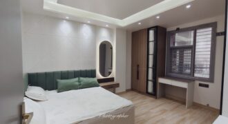 Beautiful 3 BHK Flat – Front Side, Mansa Ram Park, Delhi