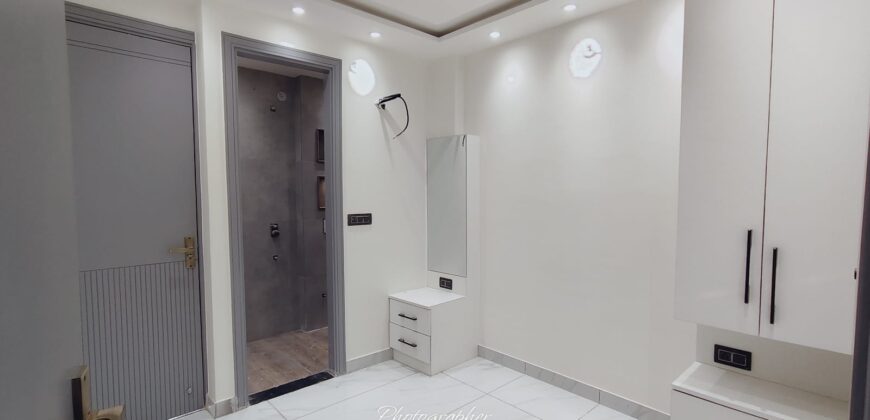 2 BHK Flat in Mansa Ram Park C Block