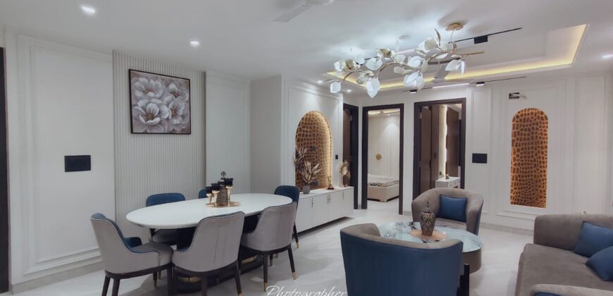 Spacious 4 BHK Flat in Mohan Garden Near Nawada Metro | Premium 4 BHK Flat