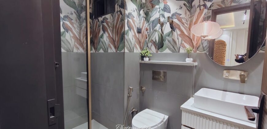 Spacious 4 BHK Flat in Mohan Garden Near Nawada Metro | Premium 4 BHK Flat