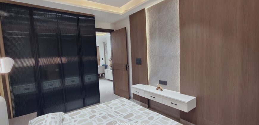 Spacious 4 BHK Flat in Mohan Garden Near Nawada Metro | Premium 4 BHK Flat