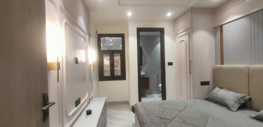 Premium 3 BHK Flat for Sale in West Delhi | Metro Connectivity