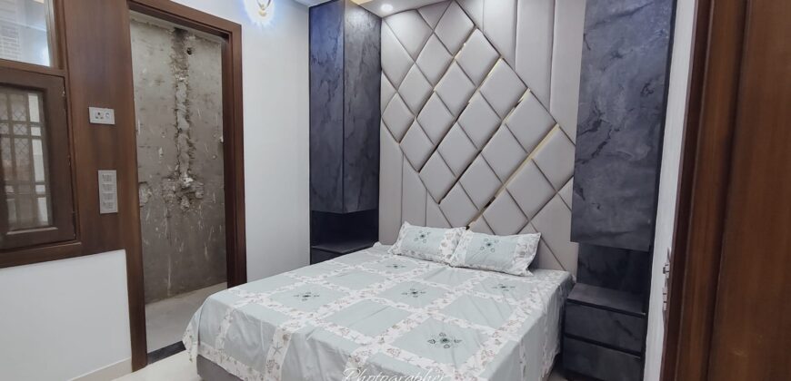 Spacious 2 BHK Flat in Mohan Garden D Block | Prime Location & Metro Access