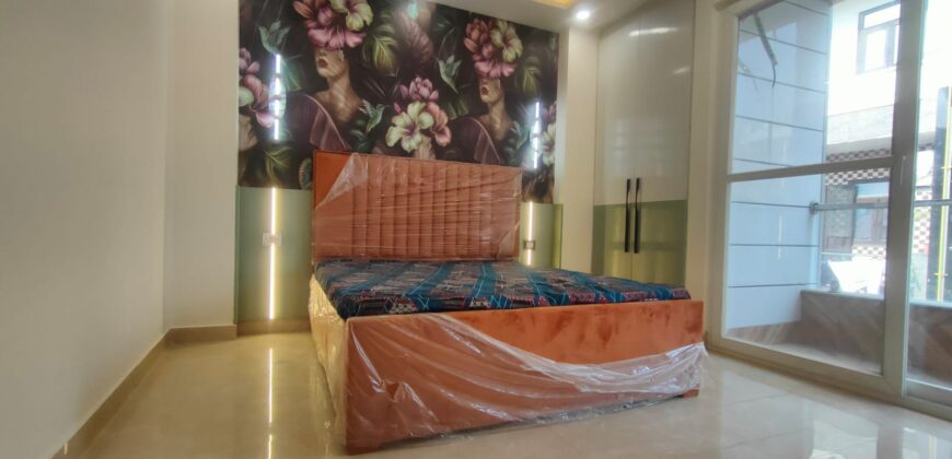 3 BHK Flat for Sale in West Delhi – Near Metro, Ready to Move