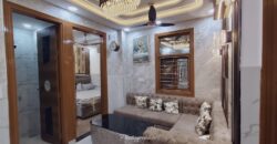 Luxury 2 BHK Flat in Mohan Garden, Gurudwara Road