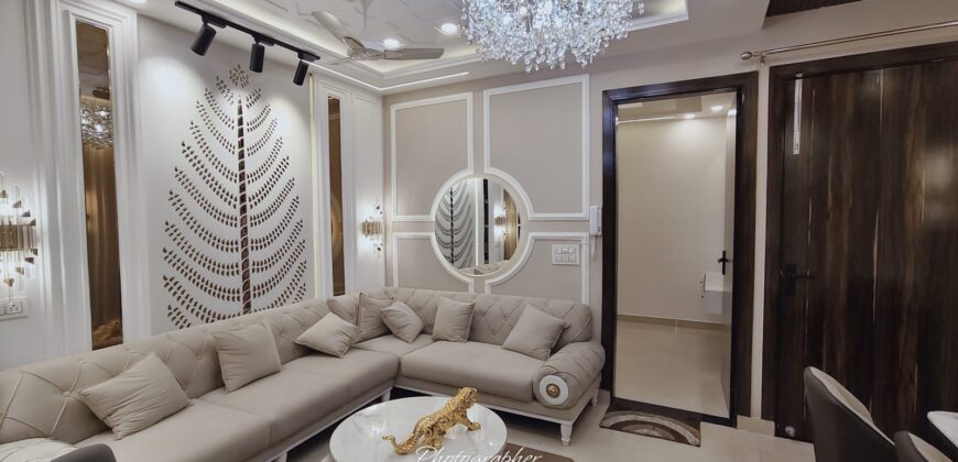 Low Budget 3 BHK Flat Near Dwarka Mor Metro Station