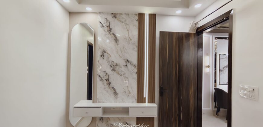 Low Budget 3 BHK Flat Near Dwarka Mor Metro Station