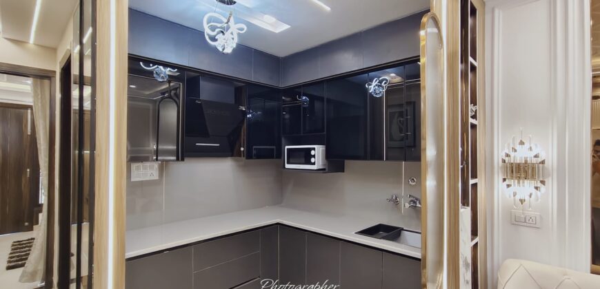 Low Budget 3 BHK Flat Near Dwarka Mor Metro Station