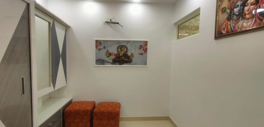 Modern 3 BHK Flat in Uttam Nagar with Lift