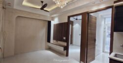 3 BHK Flat with Parking in Uttam Nagar Near Metro