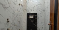 Corner 3 BHK Flat in Dwarka Mor | Spacious & Ventilated