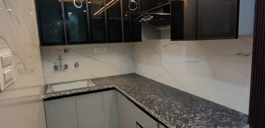 2 BHK Flat with Balcony in Uttam Nagar Near Metro