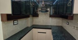 Modern 3 BHK Flat with Lift & Parking in Mohan Garden