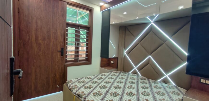 2 BHK Builder Floor in Dwarka Mor | Ready to Register