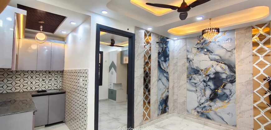 Budget 1 BHK Flat in Dwarka Mor | Near Metro Station