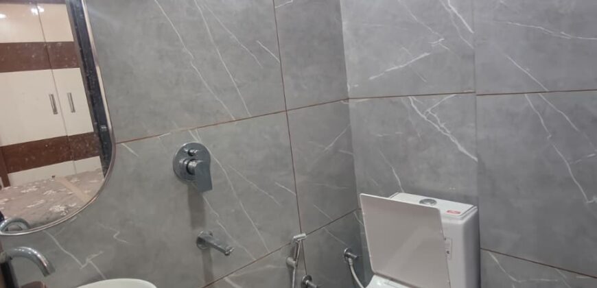 Luxury 3 BHK Flat In Dwarka Mor for sale