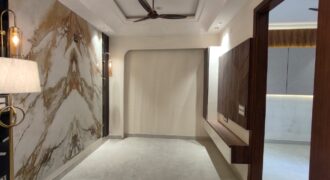 3 bhk flat in uttam nagar for sale