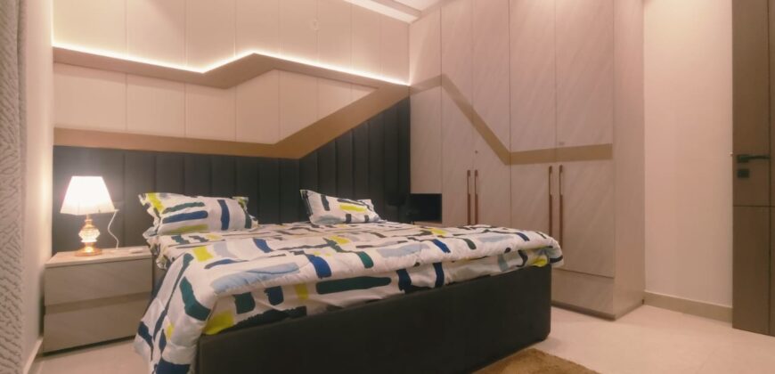 Spacious 4 bhk flat in uttam nagar for sale