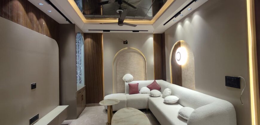 Luxury Front-Side 4 BHK Flat in Delhi | Book Your Dream Home