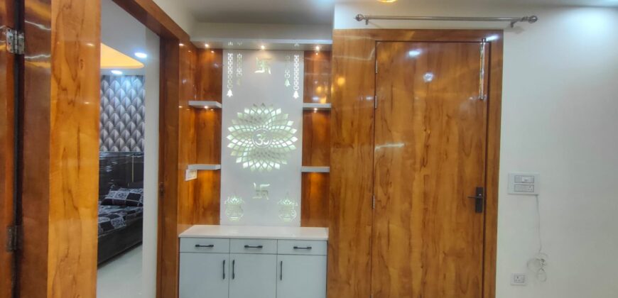 🏡 Independent 4 BHK Flat for Sale in West Delhi | Near Metro