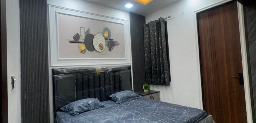 Spacious 2BHK Flat for Sale in Vipin Garden, Dwarka Mor, Delhi – Visit Now