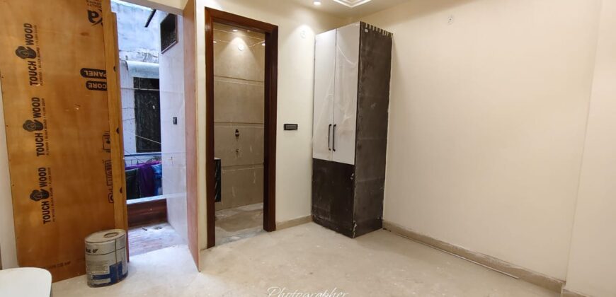 Premium 3BHK Flat in Mansa Ram Park, Uttam Nagar, Delhi – For Sale