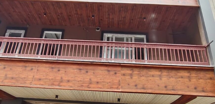 L-Corner 2BHK Flat for Sale in Mohan Garden, Uttam Nagar, Delhi – Prime Location