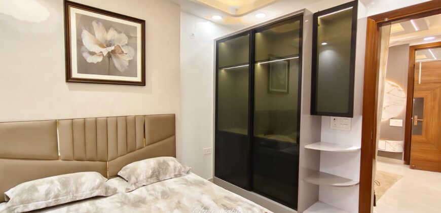 Front-Side 2BHK Flat with Parking for Sale in Mohan Garden, Uttam Nagar, Delhi