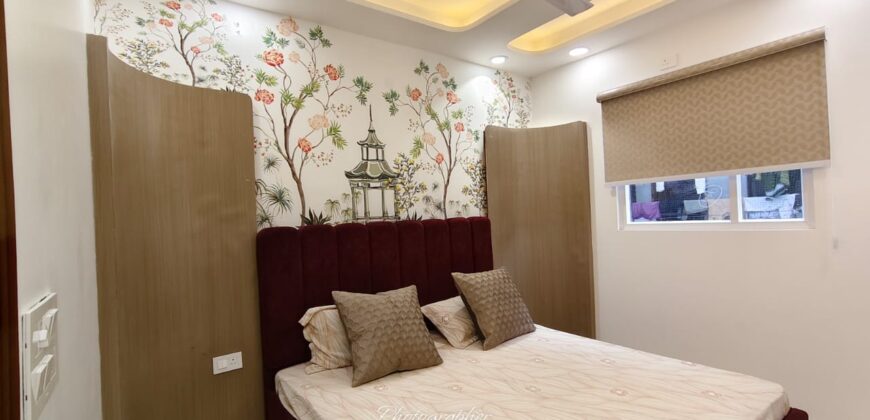 Front-Side L-Corner 4 BHK Flat for Sale in Uttam Nagar, Delhi – Prime Location