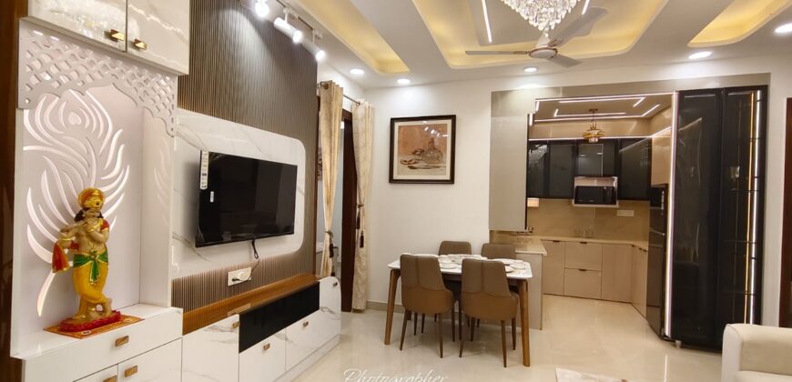 Front-Side L-Corner 4 BHK Flat for Sale in Uttam Nagar, Delhi – Prime Location