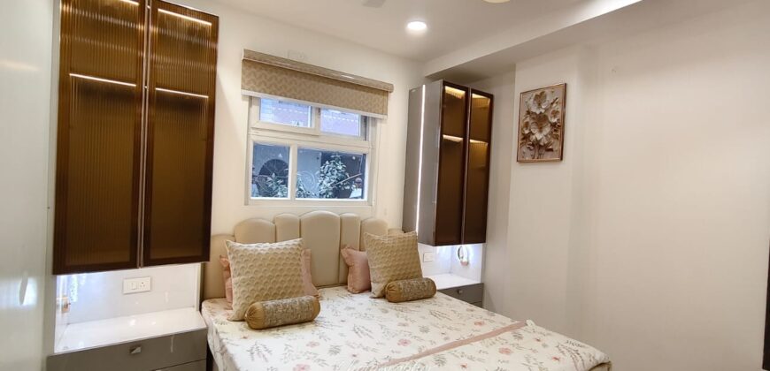 Front-Side L-Corner 4 BHK Flat for Sale in Uttam Nagar, Delhi – Prime Location