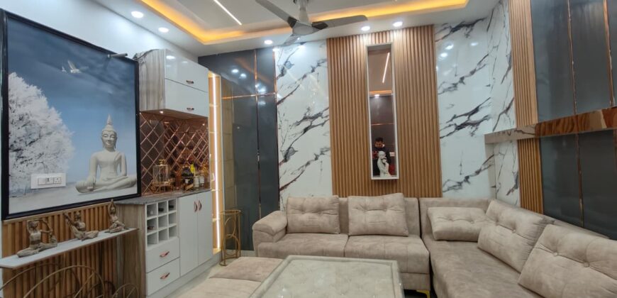 Independent 4 BHK Flat for Sale – Kiran Garden, Uttam Nagar, Delhi