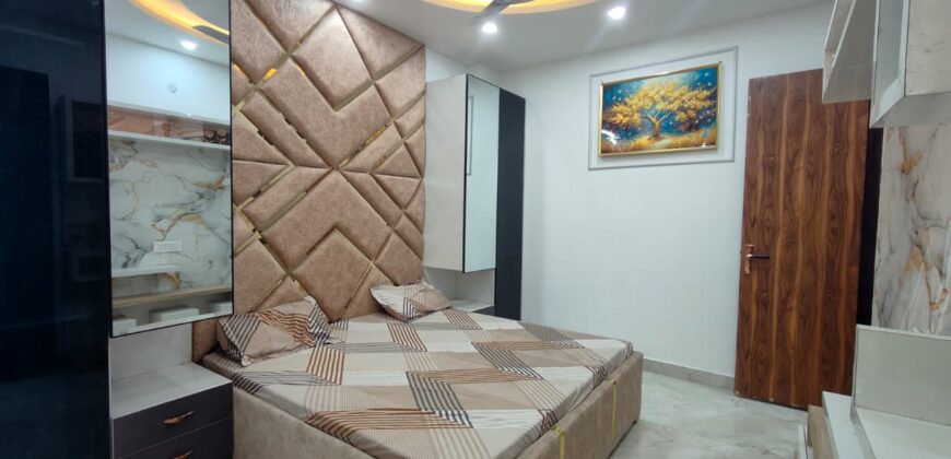 Independent 4 BHK Flat for Sale – Kiran Garden, Uttam Nagar, Delhi