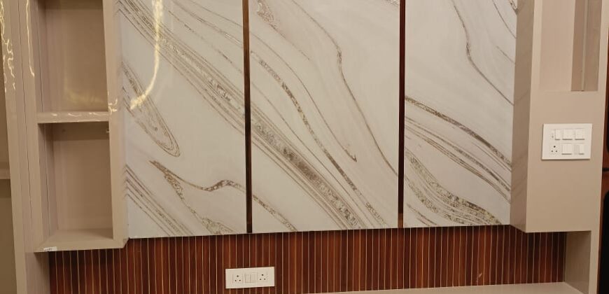 Spacious L-Type 4 BHK Flat for Sale in Tara Nagar, Old Palam, Delhi