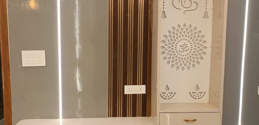 Spacious 4 BHK Flat in Dwarka, Delhi | Close to Tara Nagar, Old Palam