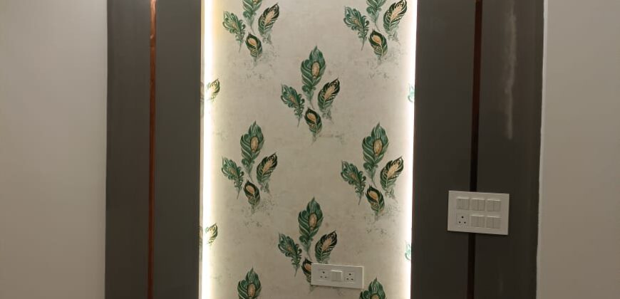 Spacious 4 BHK Flat in Dwarka, Delhi | Close to Tara Nagar, Old Palam