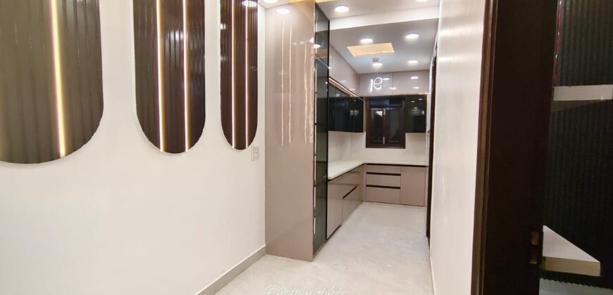 Front-Facing 3 BHK Flat for Sale on Mohan Garden Rama Park Road