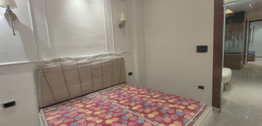 Front-Facing 3 BHK Flat in Uttam Nagar, Delhi – Prime Location