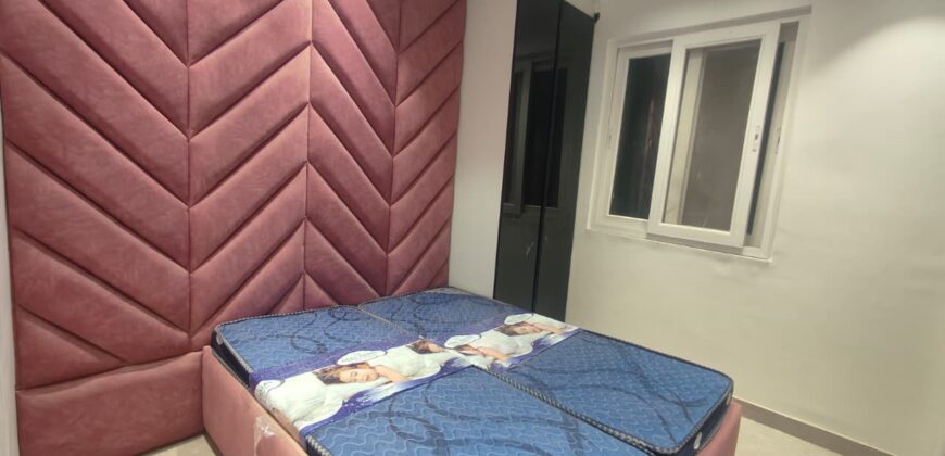 Front-Facing 3 BHK Flat in Uttam Nagar, Delhi – Prime Location