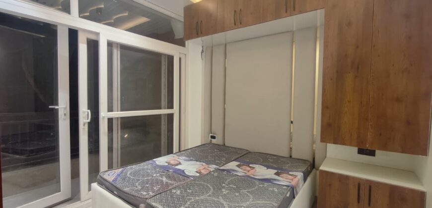 Front-Facing 3 BHK Flat in Uttam Nagar, Delhi – Prime Location