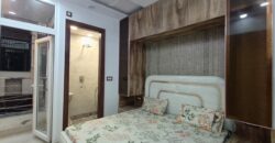 Spacious 3 BHK Flat with Common Terrace Garden in Delhi