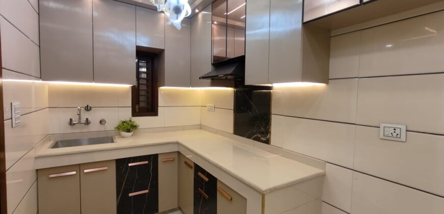 3 BHK Flat for Sale in Uttam Nagar (Mohan Garden) | Spacious & Modern Home